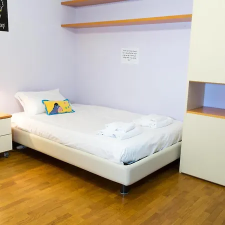 Appartamento Luminoso Con Terrazzo E Parcheggio